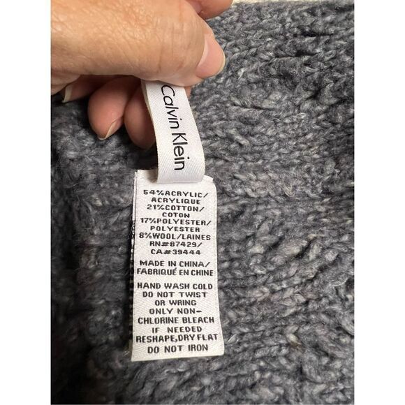 Calvin Klein Beanie  - Picture 5 of 6